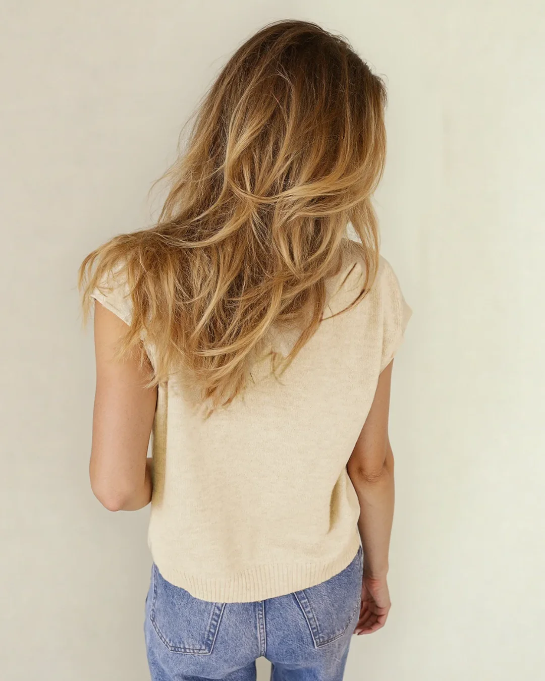Kiara Buttoned Front Rolled Hem Cap Sleeve Sweater Top - Image 5