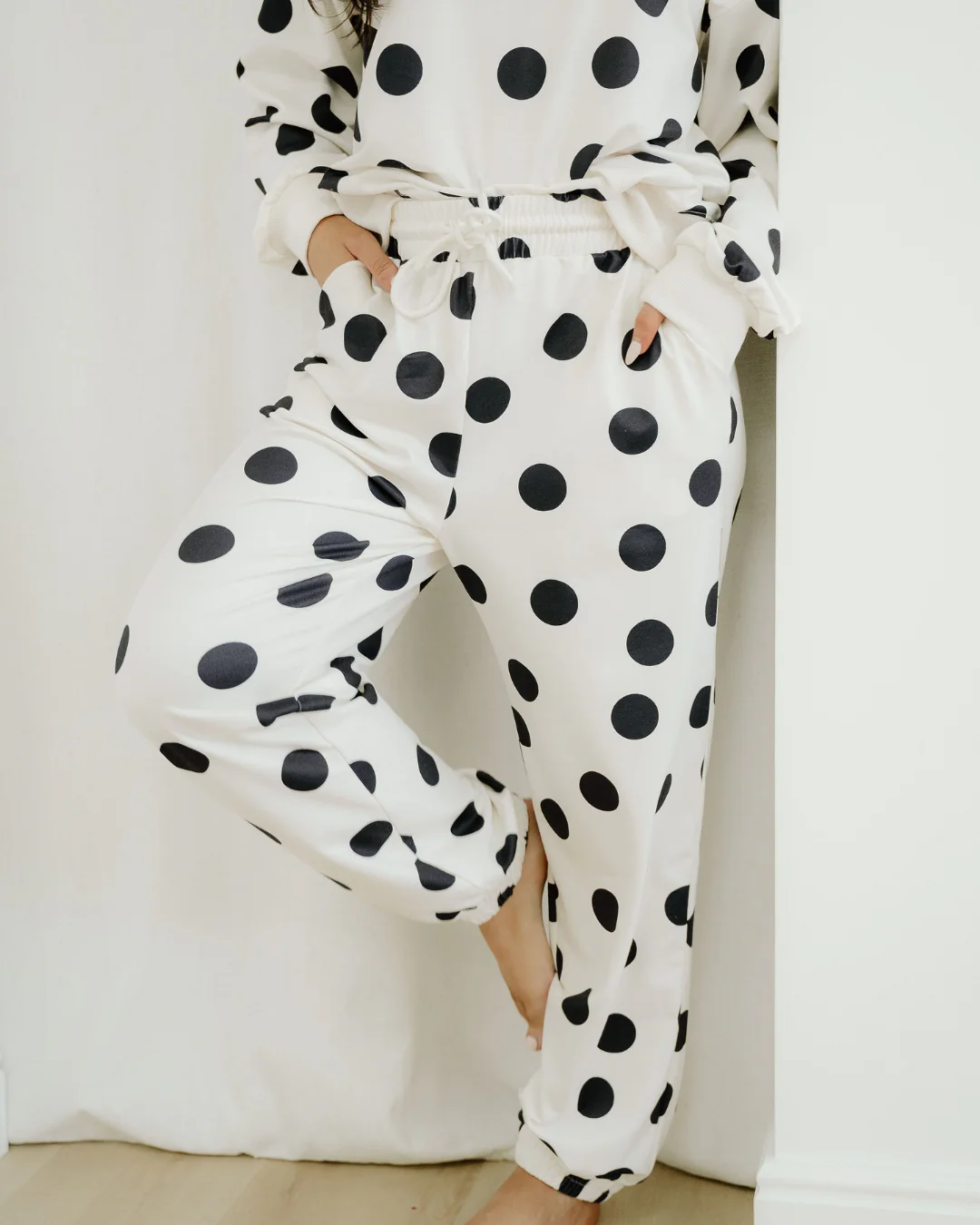 Polka Dot Print Drop Shoulder Pullover Drawstring Jogger Pant Set - Beige - Image 9