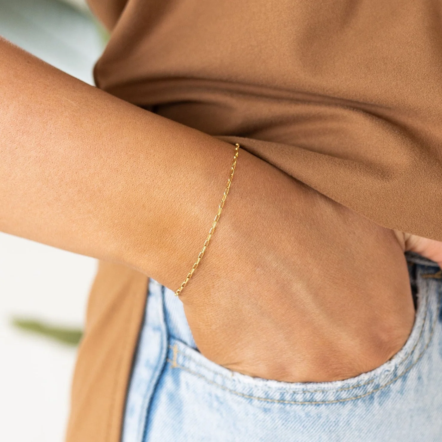 Delicate Elongated Oval Bracelet - Image 4