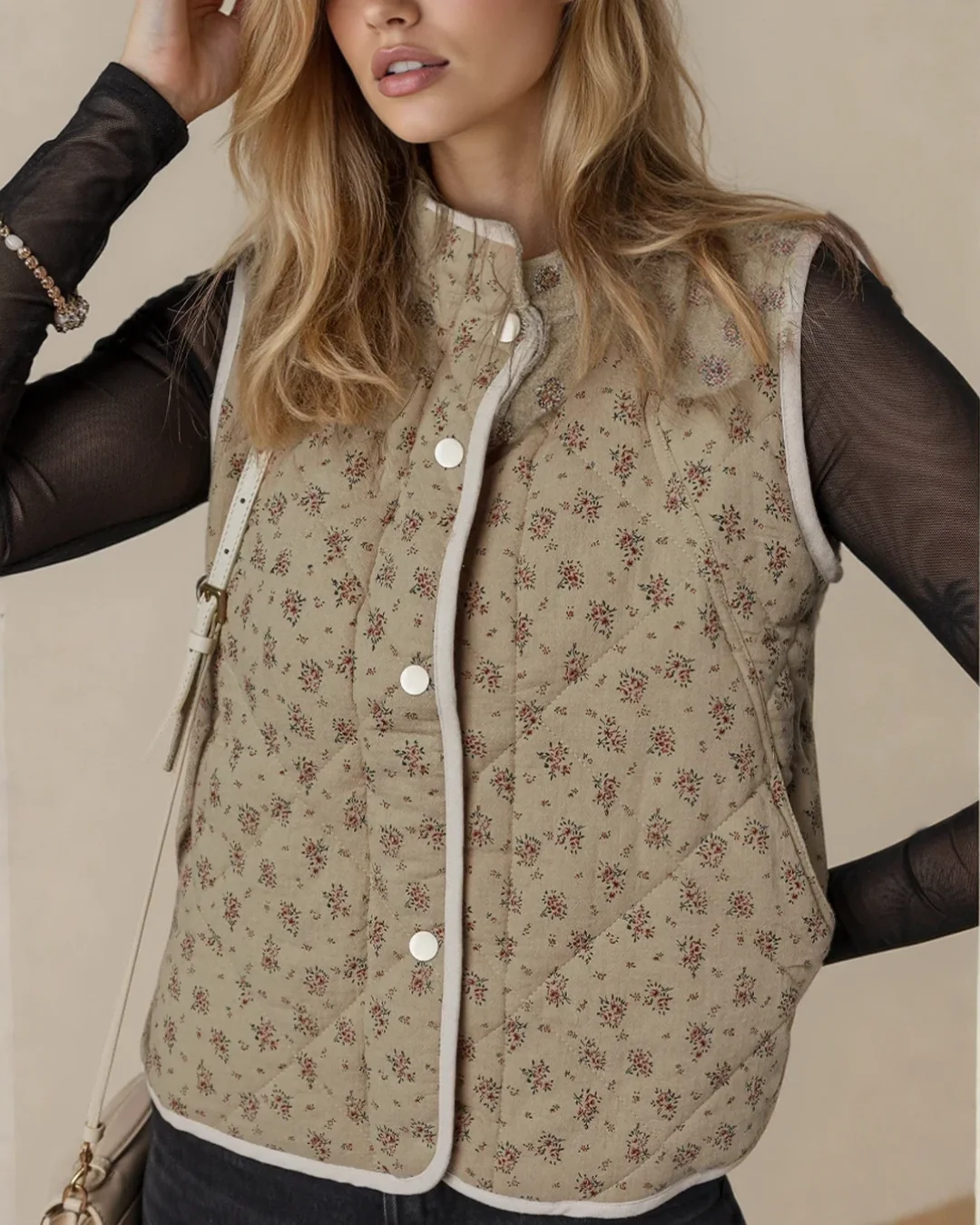 Sloane Floral Print Quilted Concealed Button Vest - Image 4