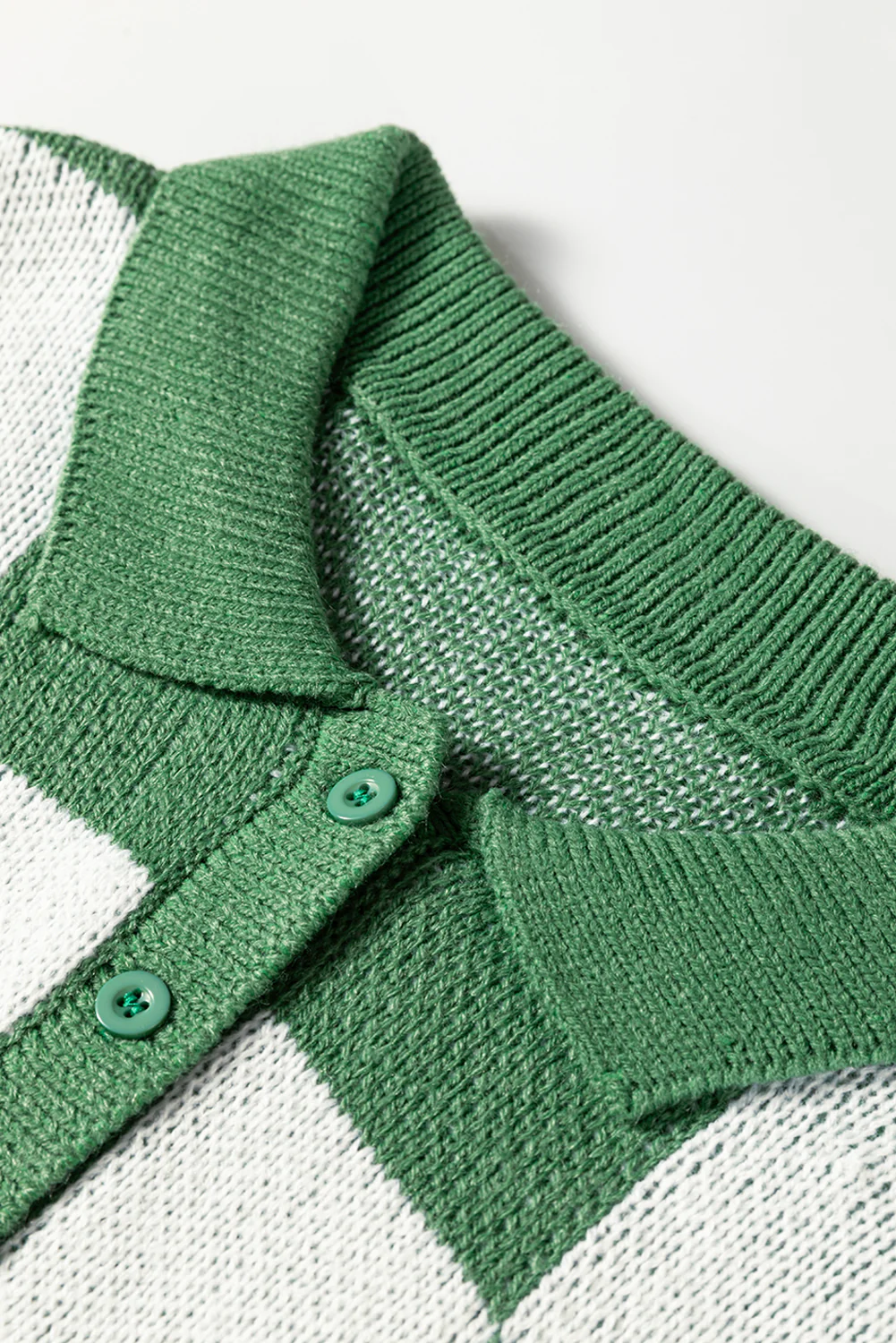 V Neck Checkered Sweater - Green - Image 7
