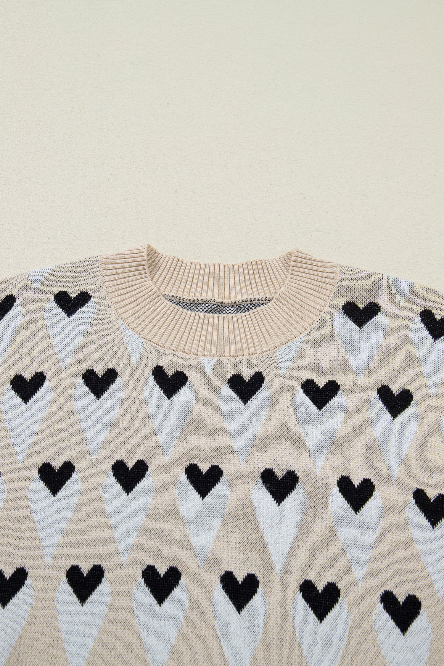 Brynlee Geometric Heart Print Ribbed Trim Loose Sweater - Image 5