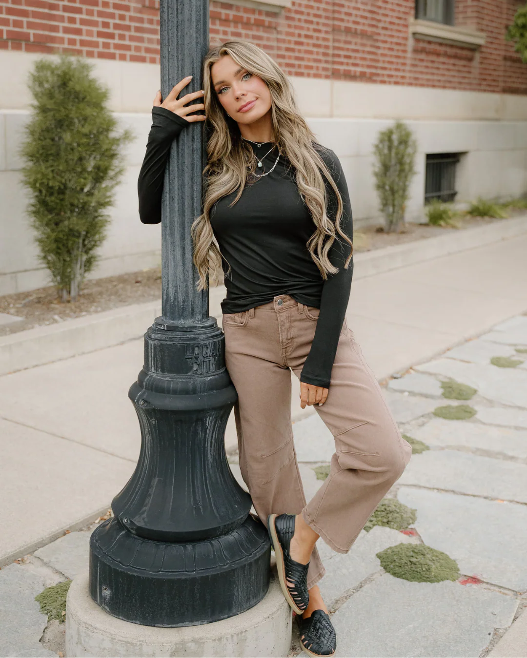 Rylie Basic Long Sleeve Tee - Black - Image 5