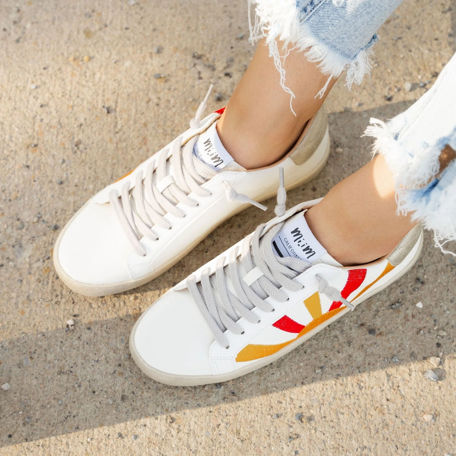 Sunny Sneakers - Image 10