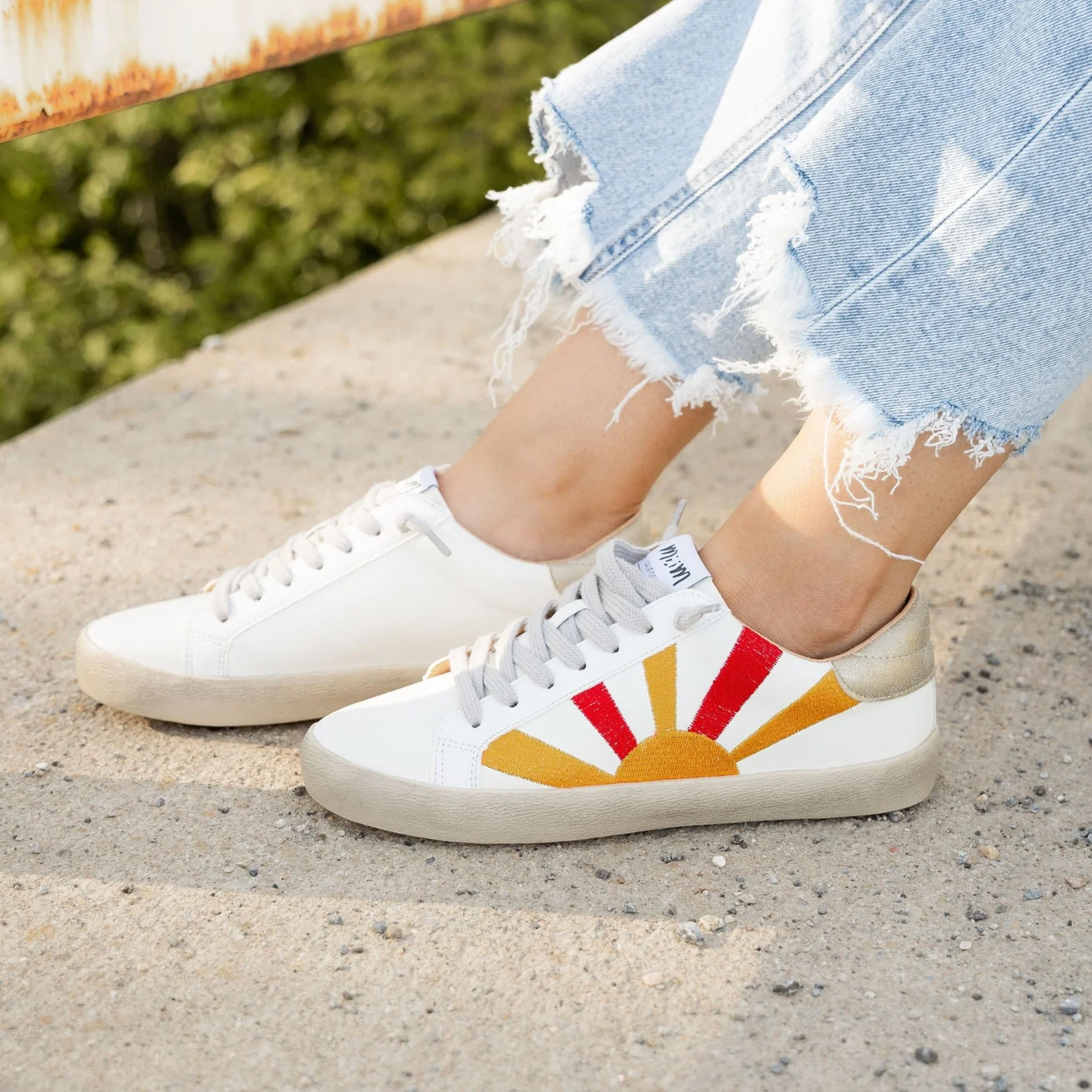 Sunny Sneakers - Image 9