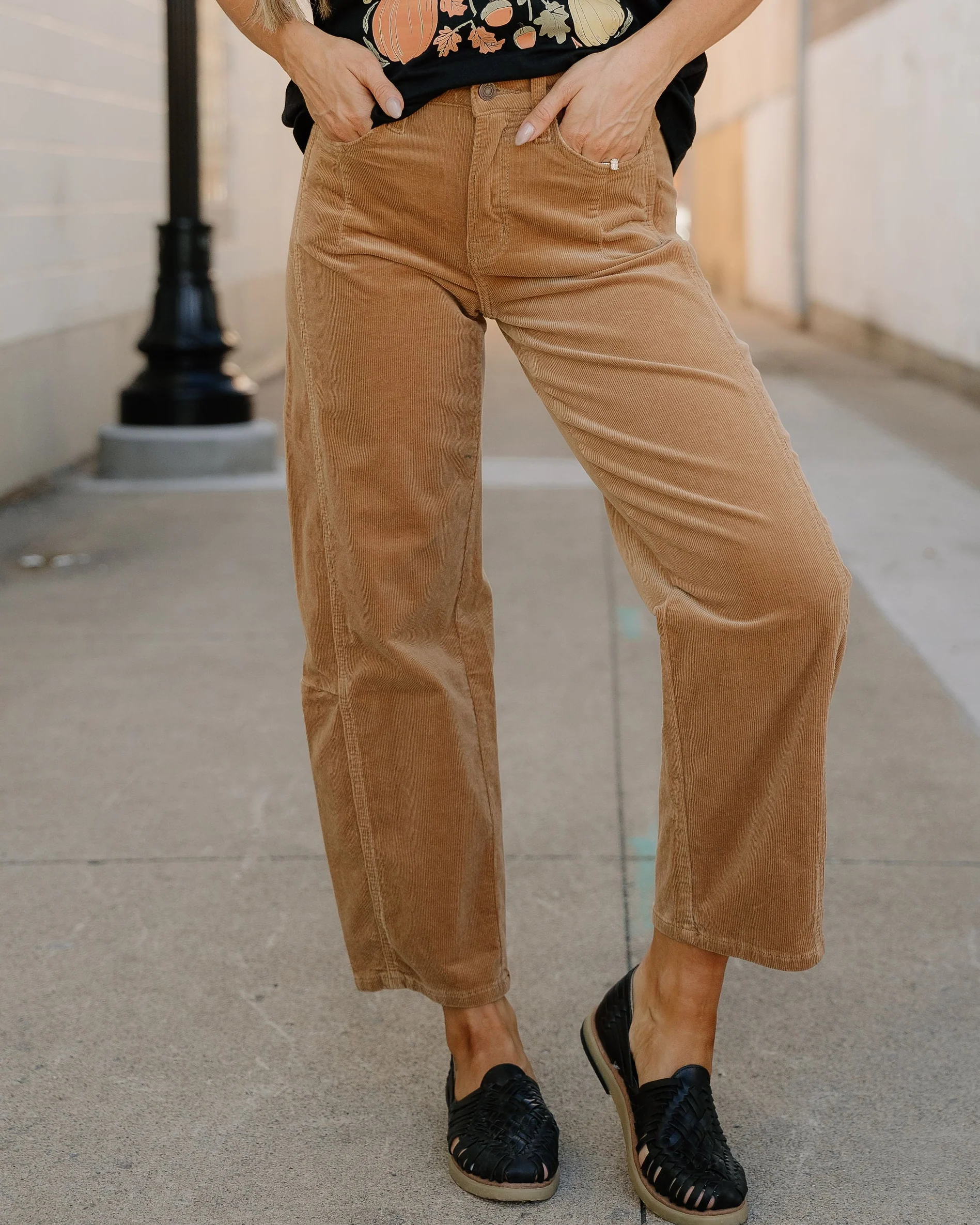 Corduroy Barrel Pants - Vervet